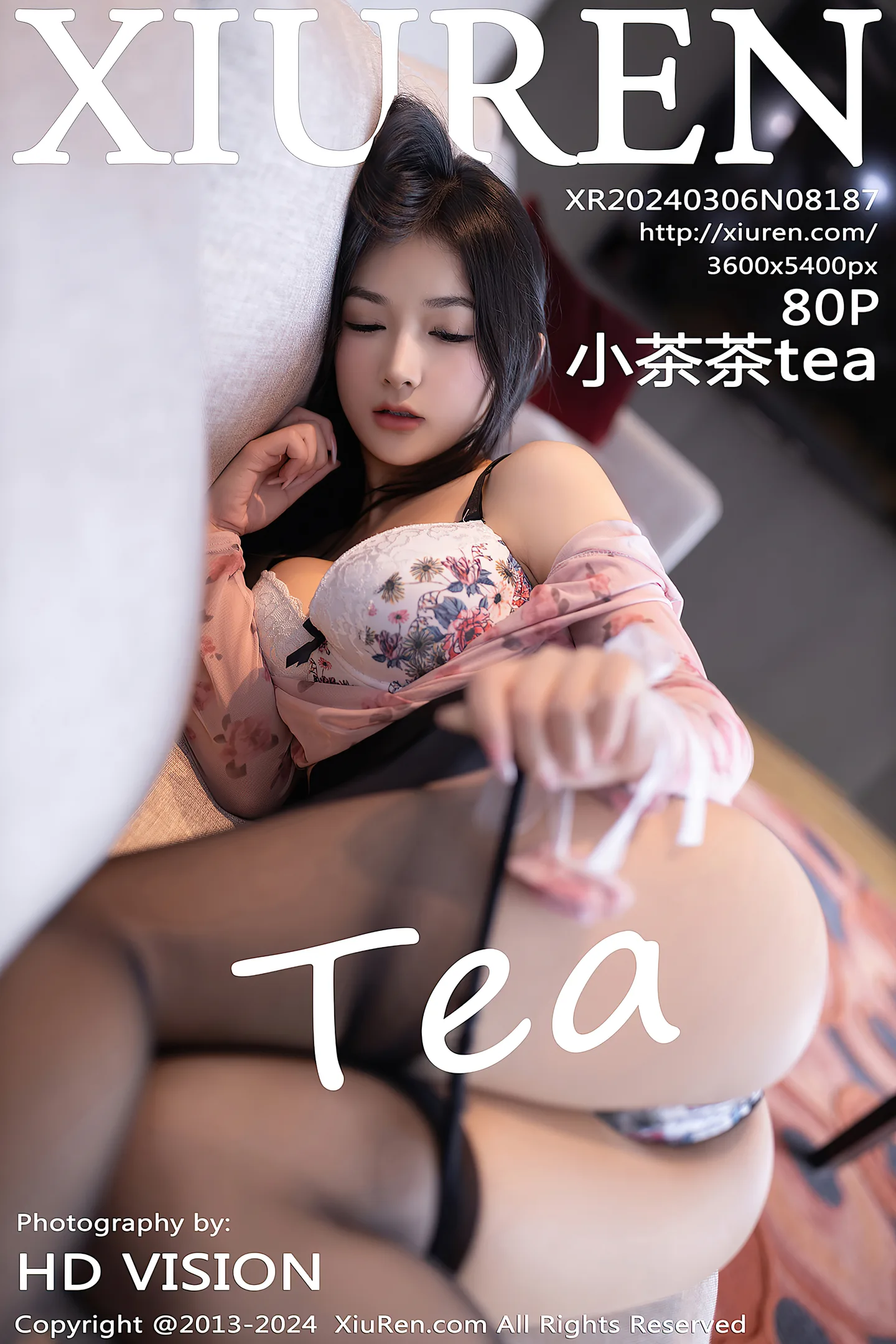 [XiuRen秀人网]VOL.8187 模特小茶茶tea花色上衣配黑短裙露性感内衣秀丰腴身姿诱惑写真80P-秀人网官方网站